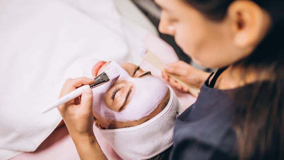 Certificação por Competência em Estética E Cosmetologia| Velox Educação